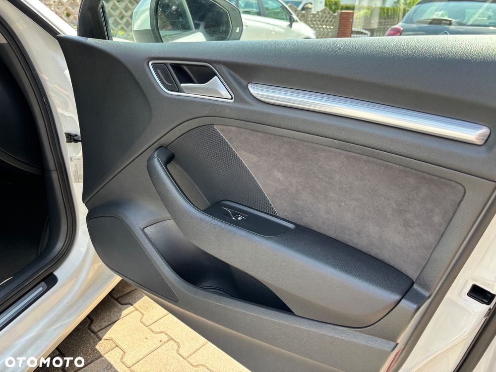 Audi A3 Sportback 1.5 TFSI cylinder on demand design - 16