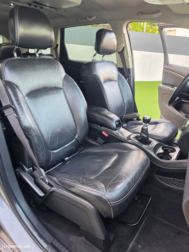 Fiat Freemont 2.0 M-Jet BlackCode - 30