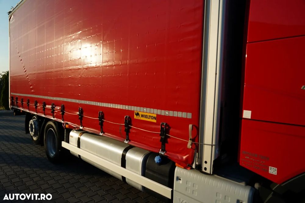 Volvo FH 500 / CORTINĂ / 6x2 / ACOPERIȘ RIDICAT / AER CONDIȚIONAT PARCARE / PUNTE RELAXABILĂ / CONTRACT DE SERVICE GOLD - 13