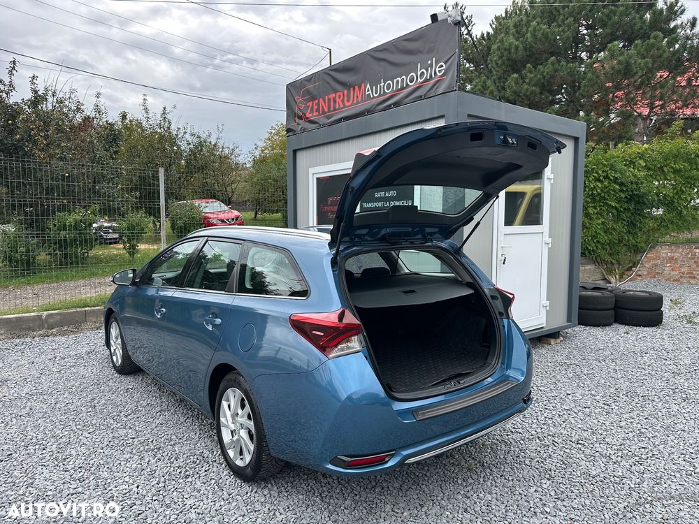 Toyota Auris 1.6 D-4D Touring Sports Design Edition - 7