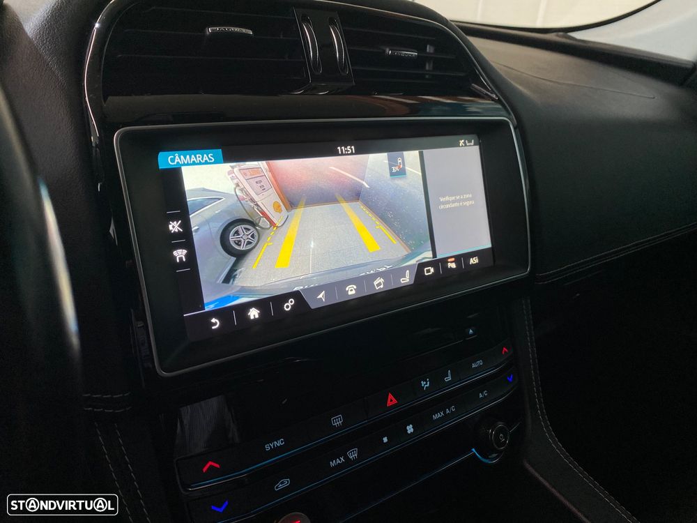 Jaguar F-Pace 2.0 i4D R-Sport AWD Aut. - 14