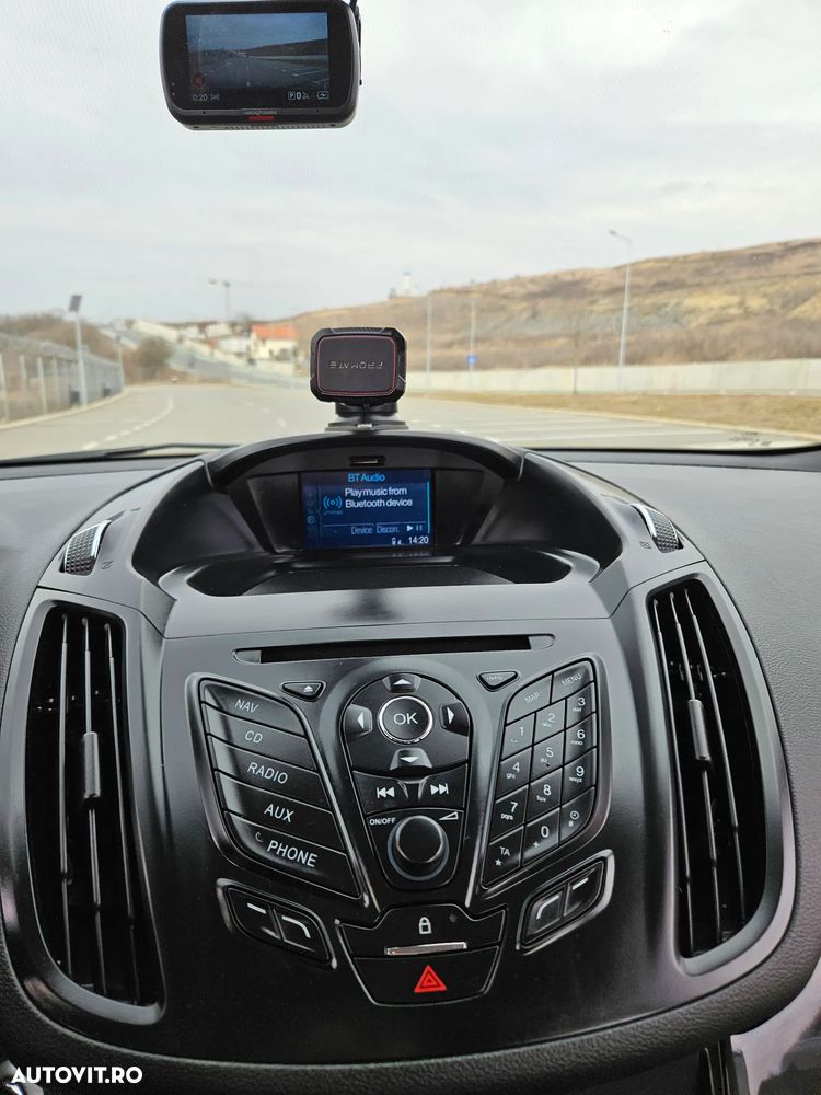 Ford Kuga 2.0 TDCi Powershift 4WD Titanium - 16