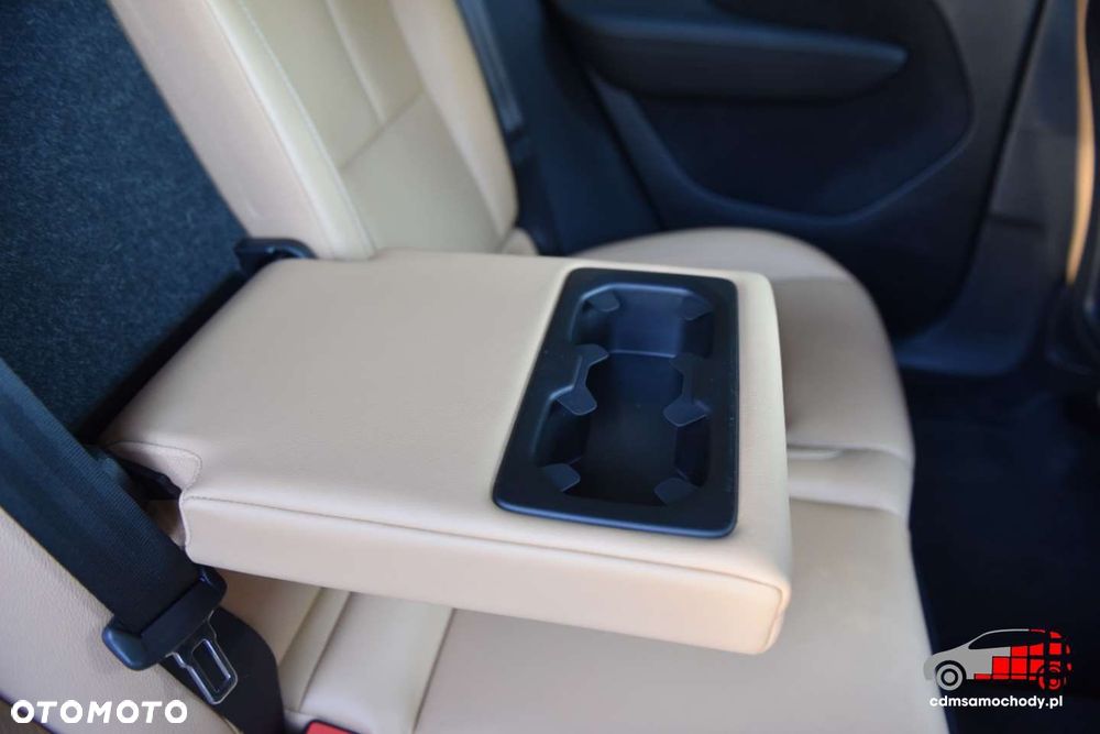 Volvo XC 40 - 38