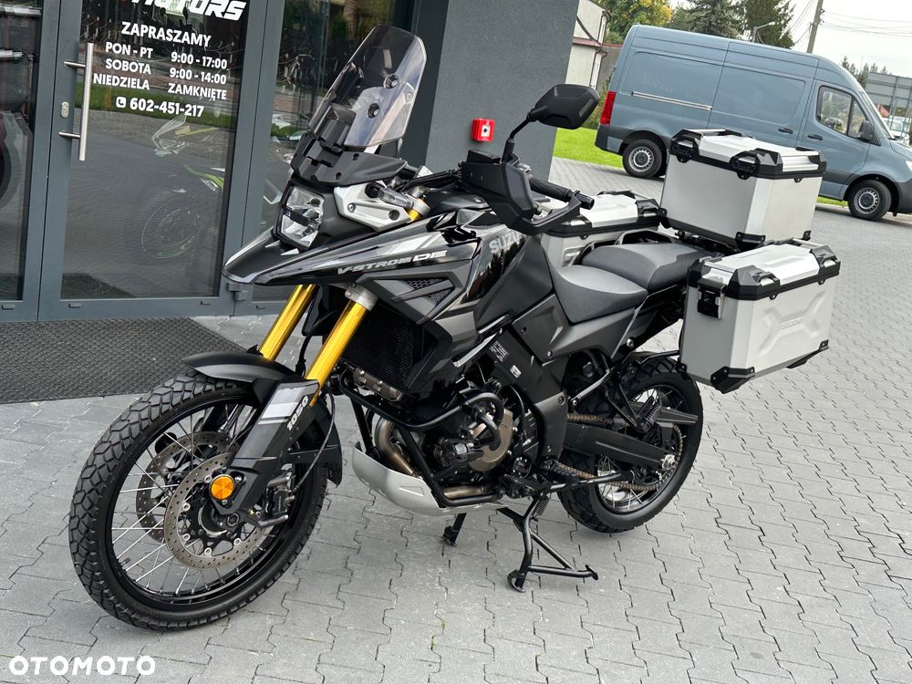 Suzuki V-STROM - 25