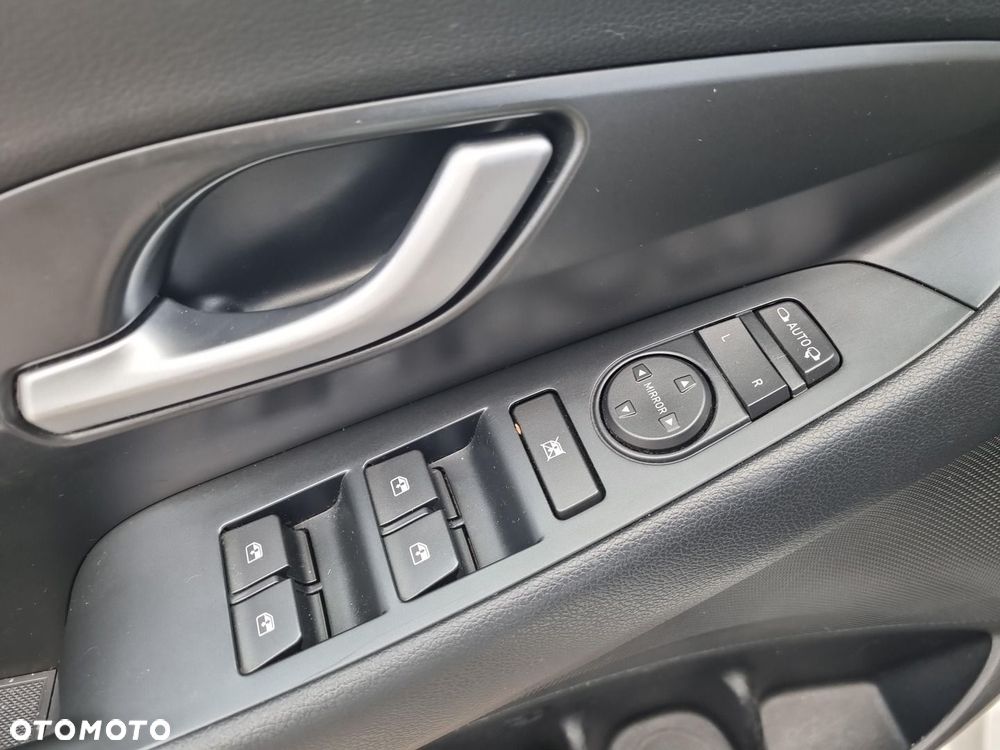 Hyundai i30 1.0 T-GDI GO - 21