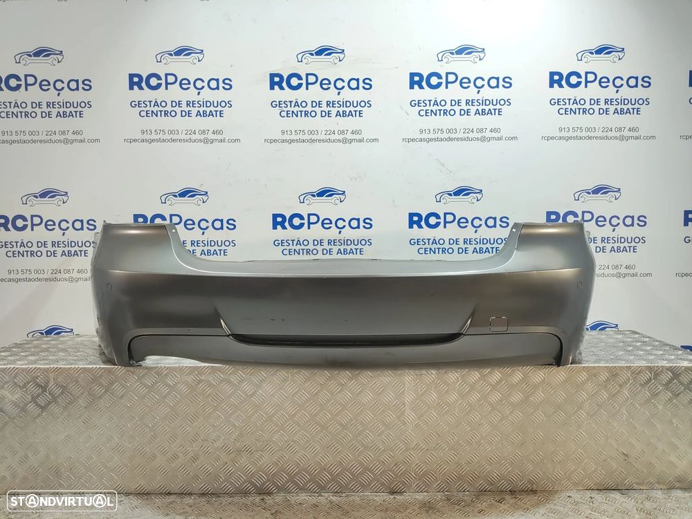 Parachoques Tras Traseiro BMW Serie 3 E90 Sedan Carro Pack M com Sensores de Estacionamento Original - 1