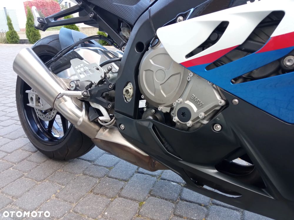 BMW S - 16