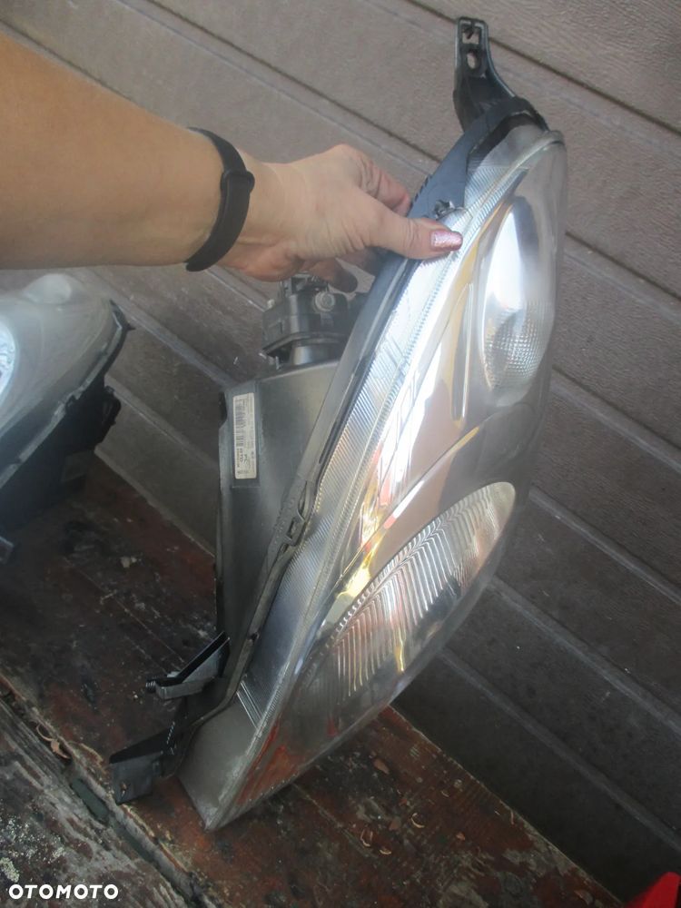 Lampa LEWA  Nissan Note E11 Valeo Europa - 4