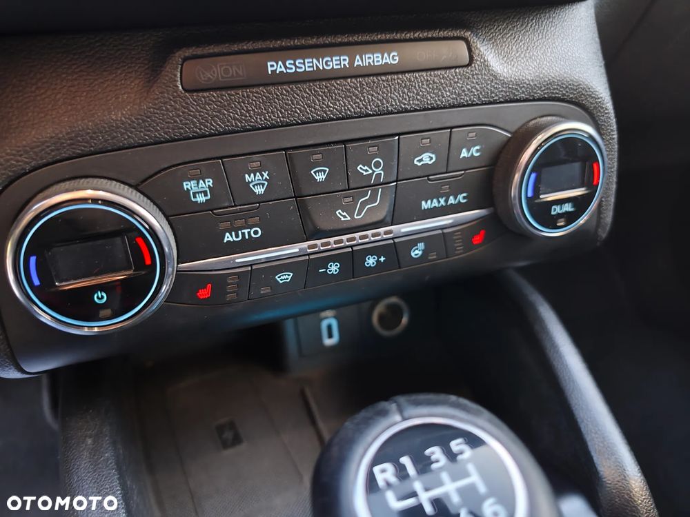 Ford Focus - 19
