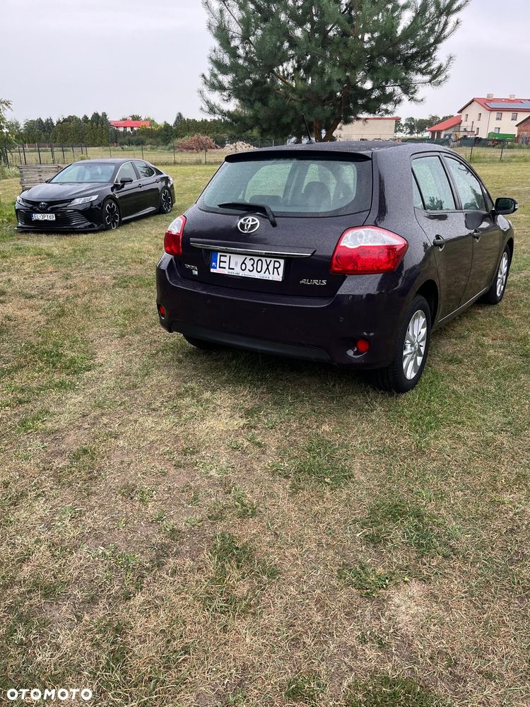 Toyota Auris 1.4 D-4D Luna - 4