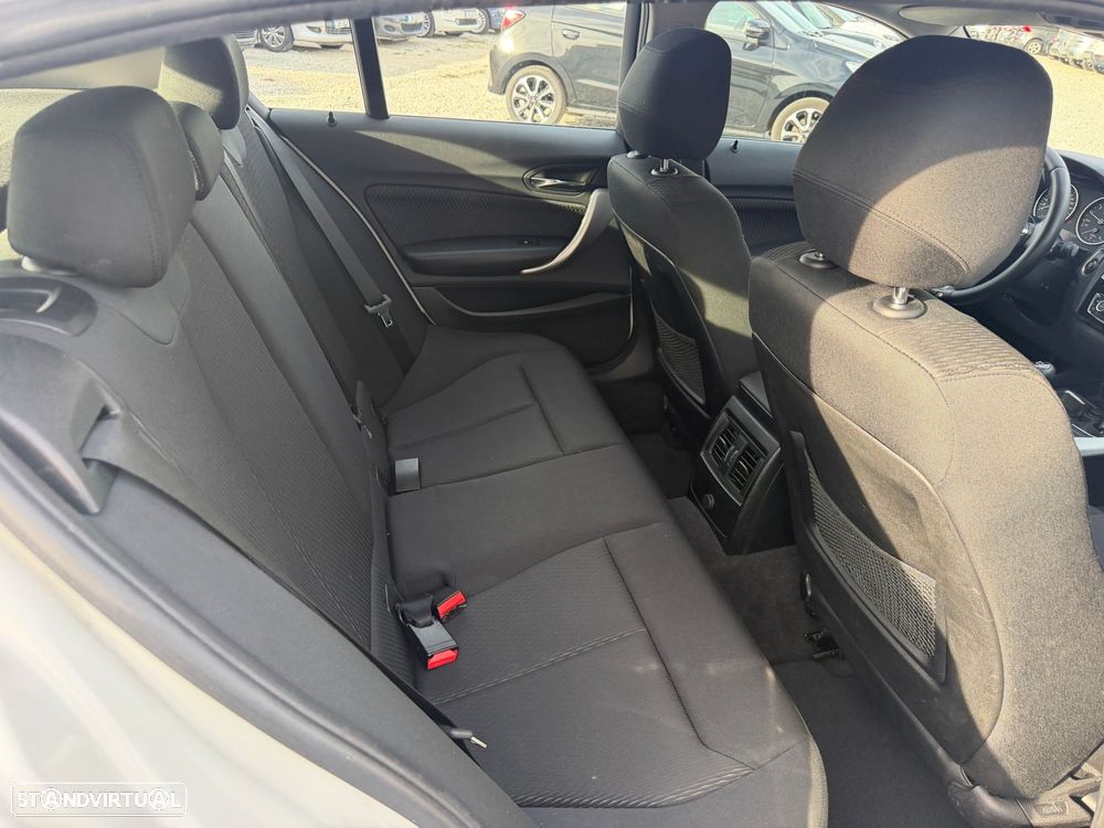 BMW 116 i - 13