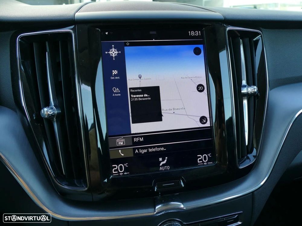 Volvo XC 60 2.0 D4 Momentum Geartronic - 24
