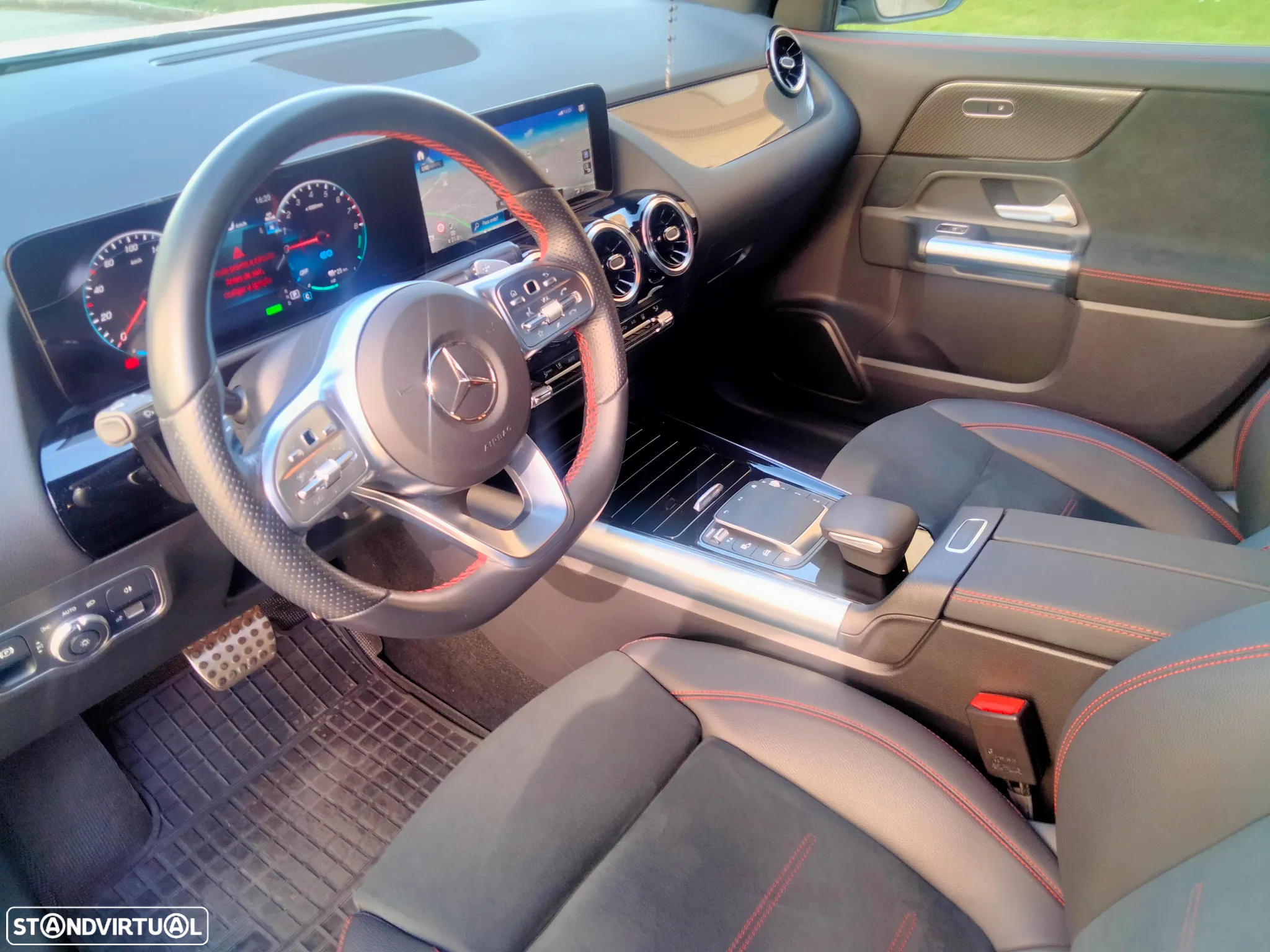 Mercedes-Benz GLA 250 e AMG Line - 12