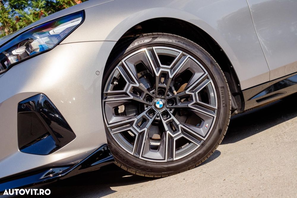 BMW Seria 5 520i AT MHEV - 7