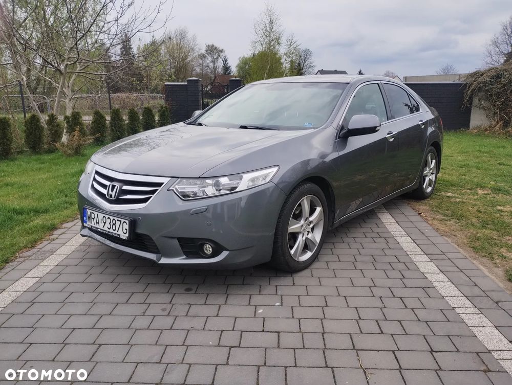 Honda Accord 2.0 Executive Navi - 1