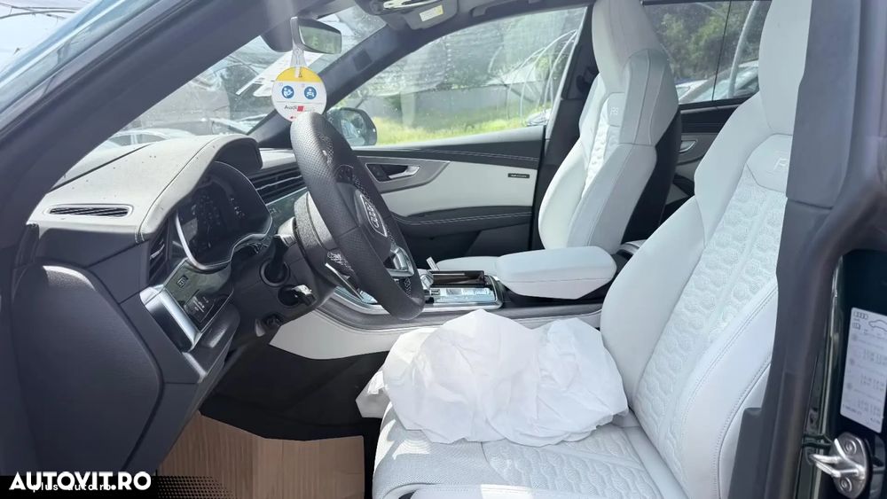 Audi RS Q8 Performance quattro Tiptronic MHEV - 4