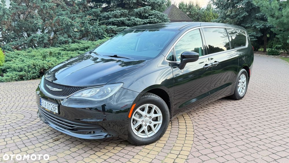 Chrysler Pacifica - 14