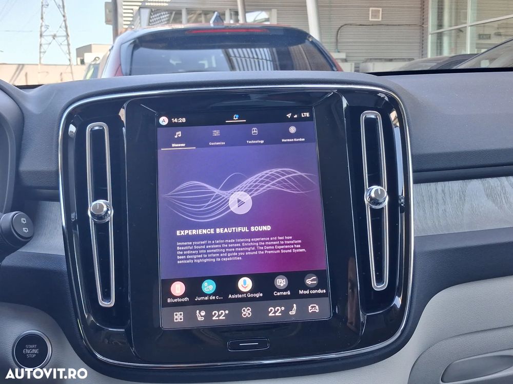 Volvo XC 40 B3 AT FWD MHEV Plus Dark - 22