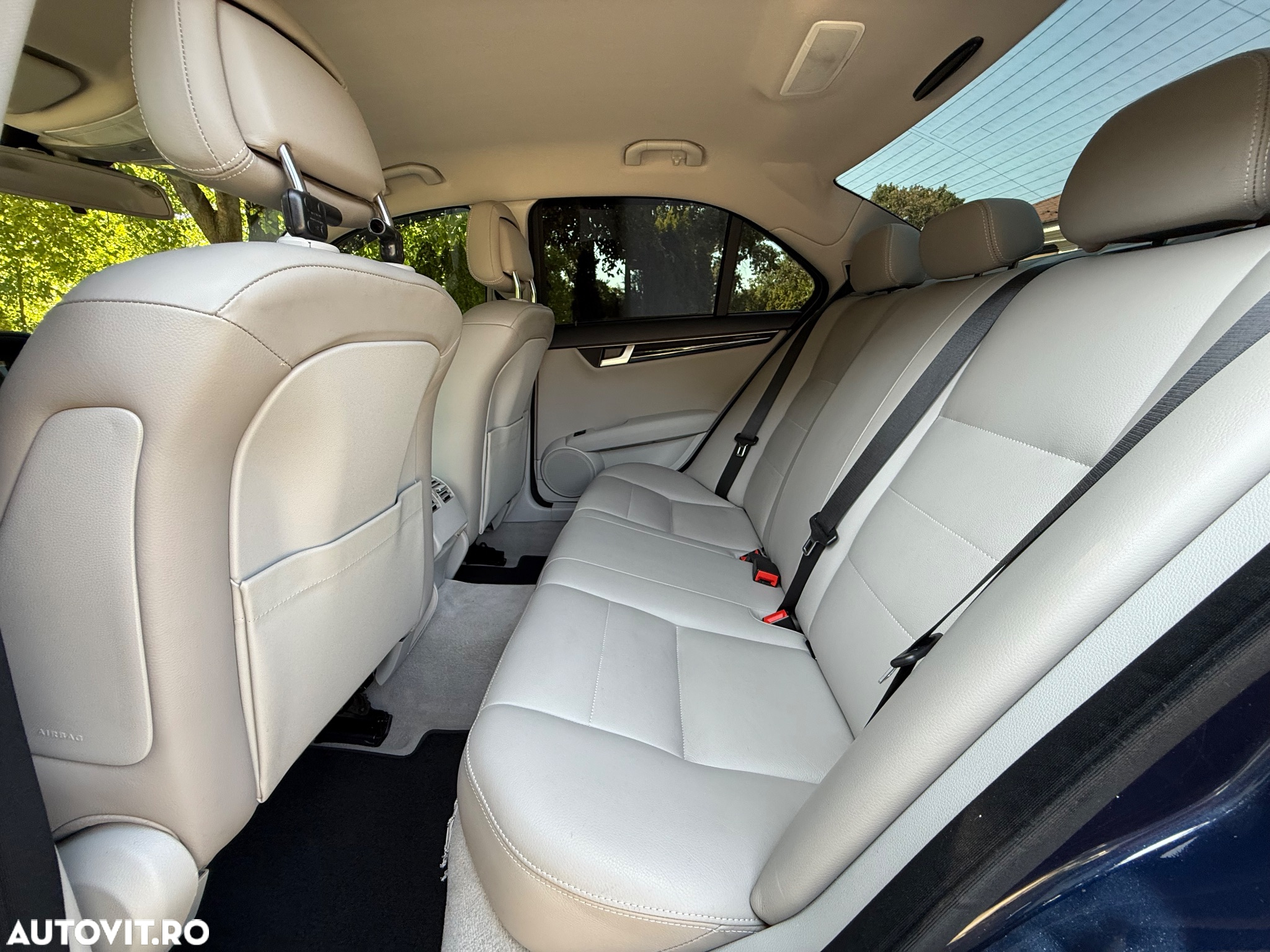 Mercedes-Benz C - 6