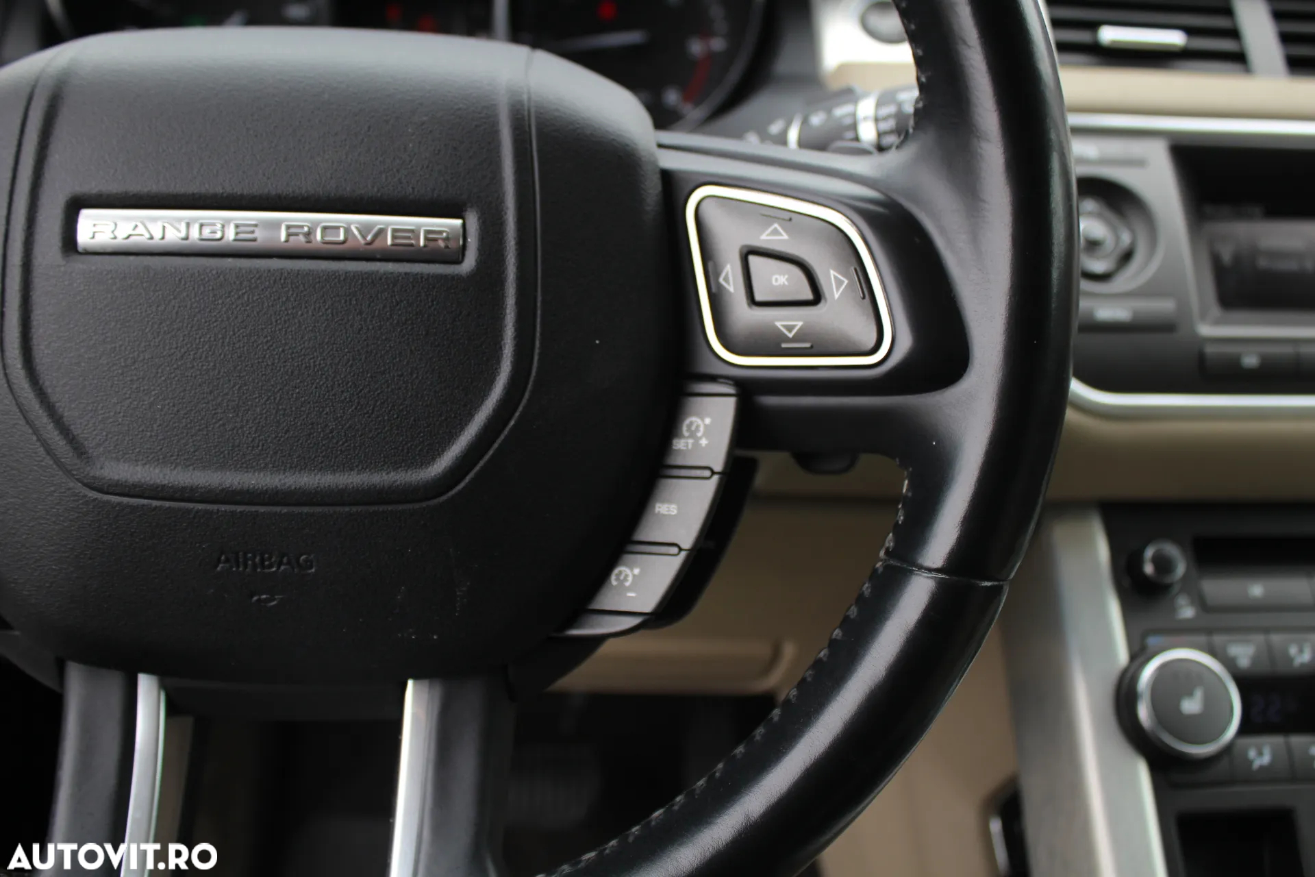 Land Rover Range Rover Evoque - 8