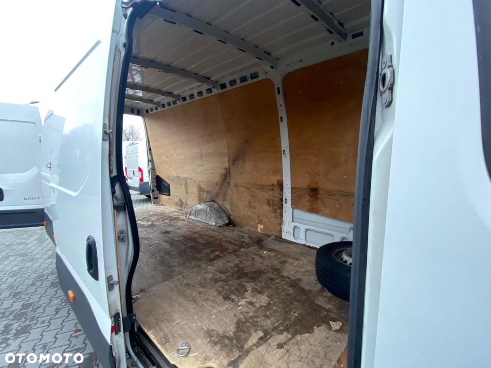 Iveco 13S35 - 10
