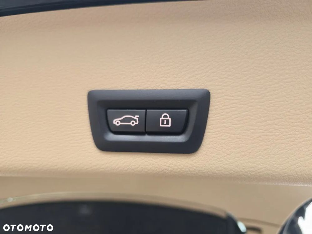 BMW X4 xDrive20d xLine - 16