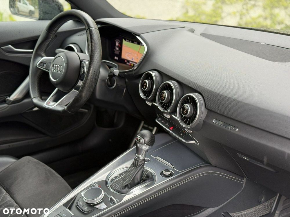 Audi TT Coupé - 10