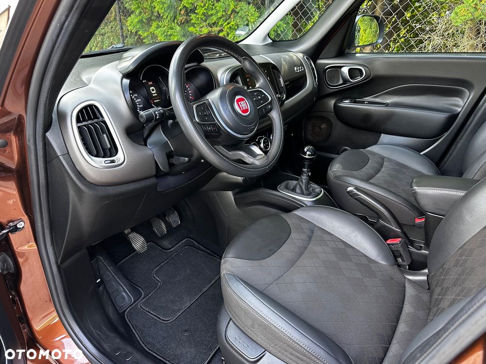 Fiat 500L 1.4 T-Jet 16V Rockstar - 23