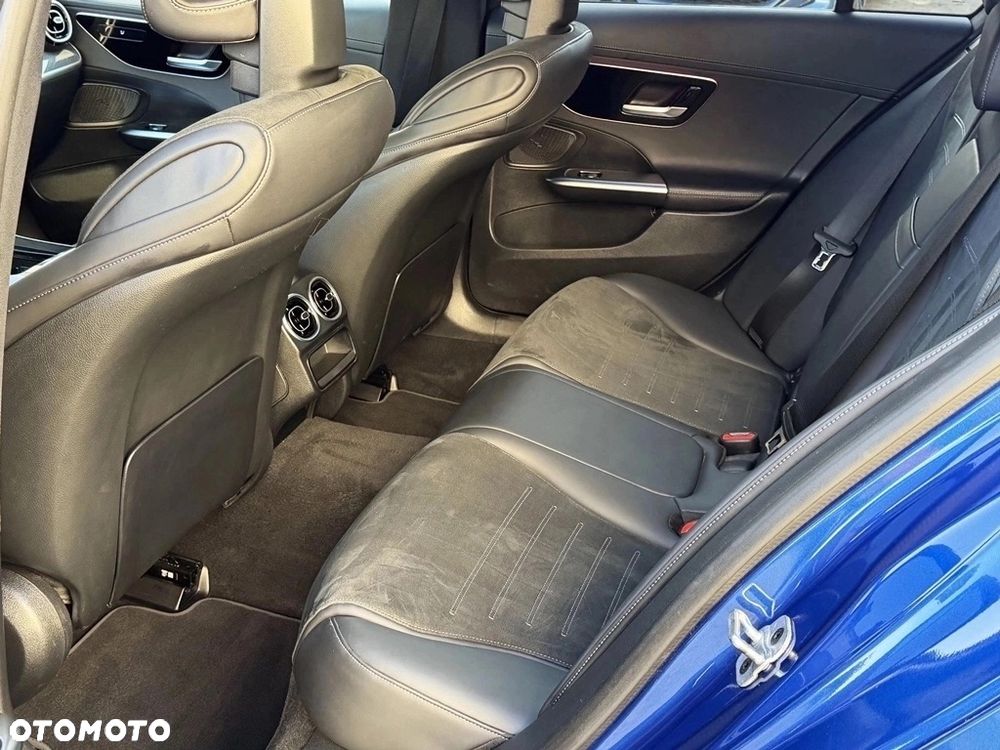 Mercedes-Benz Klasa C 220 d 9G-TRONIC AMG Line - 39