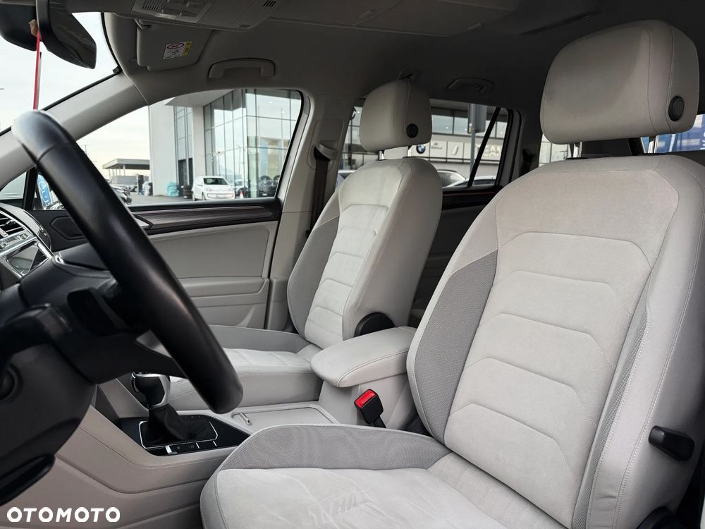 Volkswagen Tiguan 1.5 TSI EVO Elegance DSG - 23