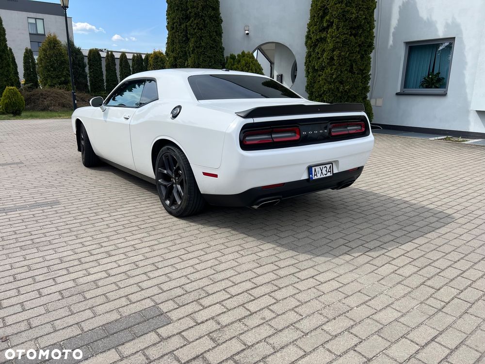 Dodge Challenger 5.7 R/T - 3
