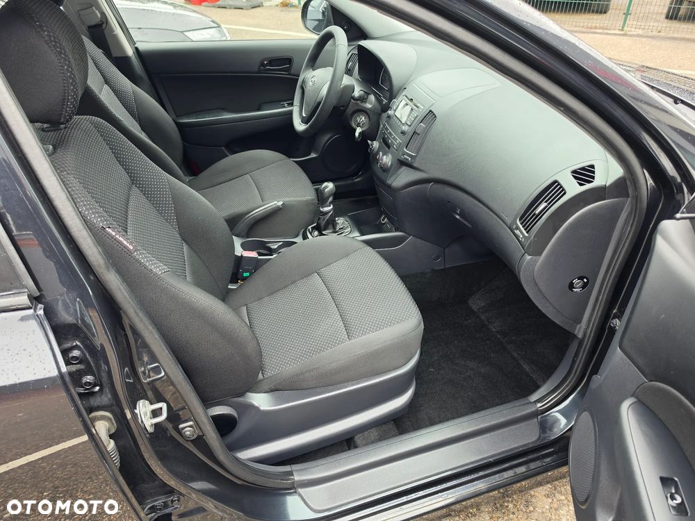 Hyundai i30 1.4 Classic EU5 - 18
