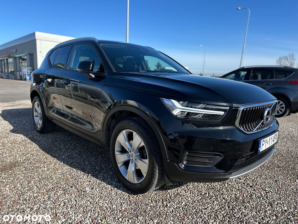 Volvo XC 40 T3 Momentum Pro - 1