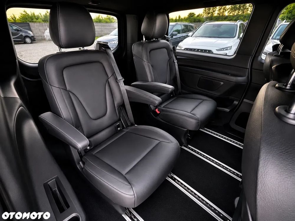 Mercedes-Benz Klasa V 300 d lang 4Matic 9G-TRONIC Avantgarde Edition - 33
