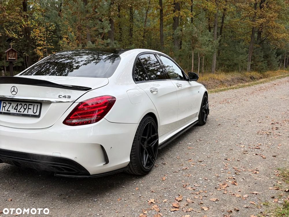Mercedes-Benz C-Class 2016 photo 3