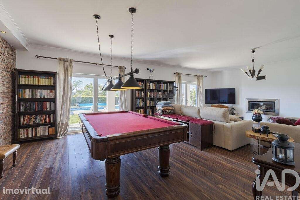 Casa / Villa T4 em Pinhal Novo de 300,00 m2 - Grande imagem: 4/23