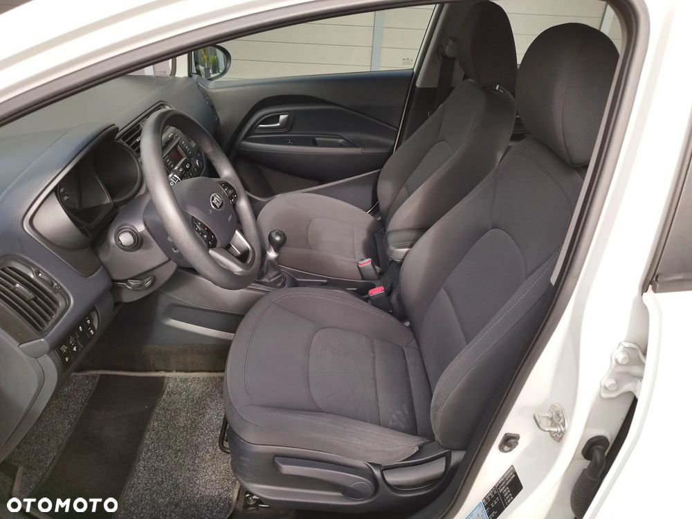 Kia Rio 1.2 Business Line - 20