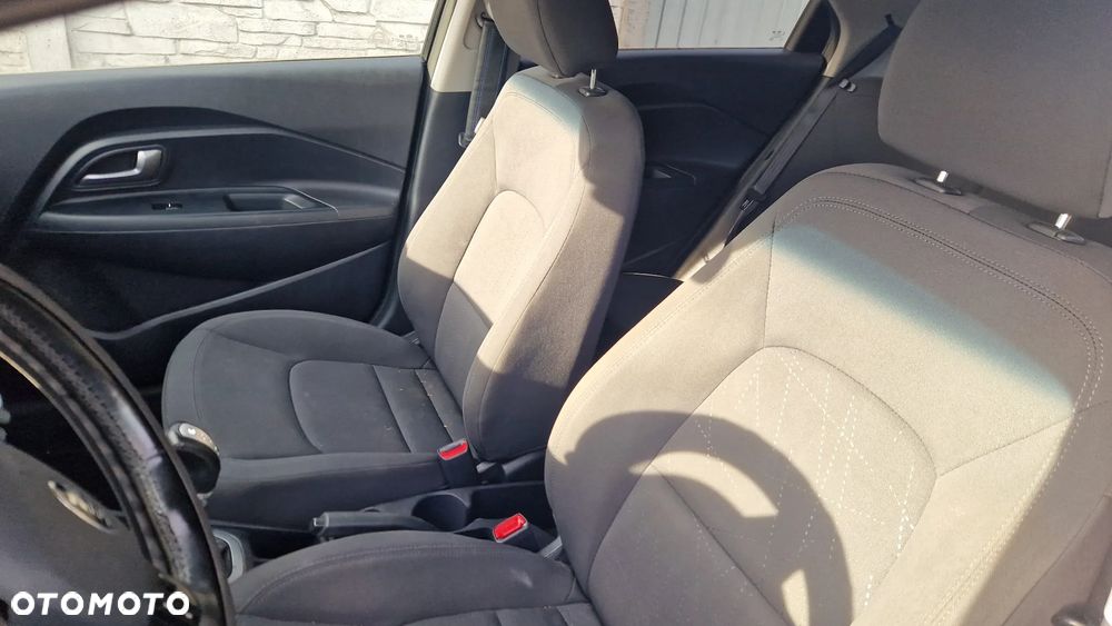 Kia Rio 1.2 Dream Team Edition - 2