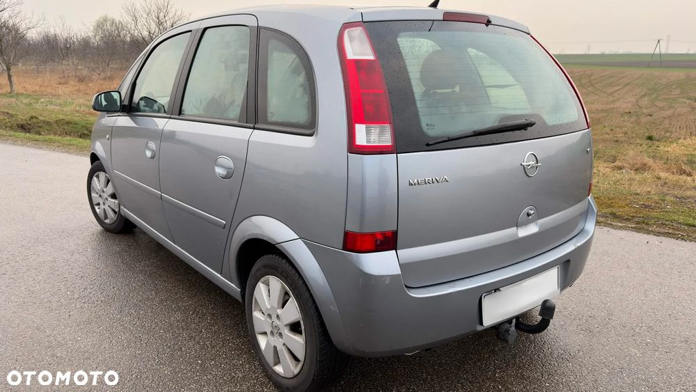 Opel Meriva 1.6 16V Essentia - 8