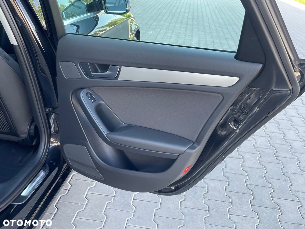 Audi A4 Avant - 23