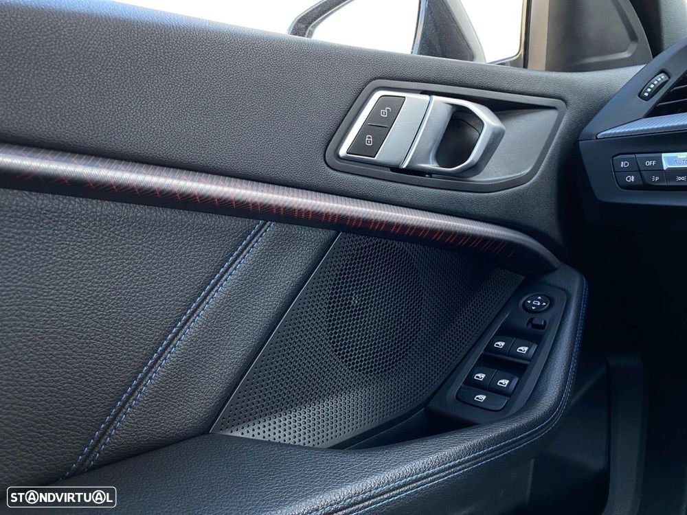 BMW 116 d Pack Desportivo M Auto - 7