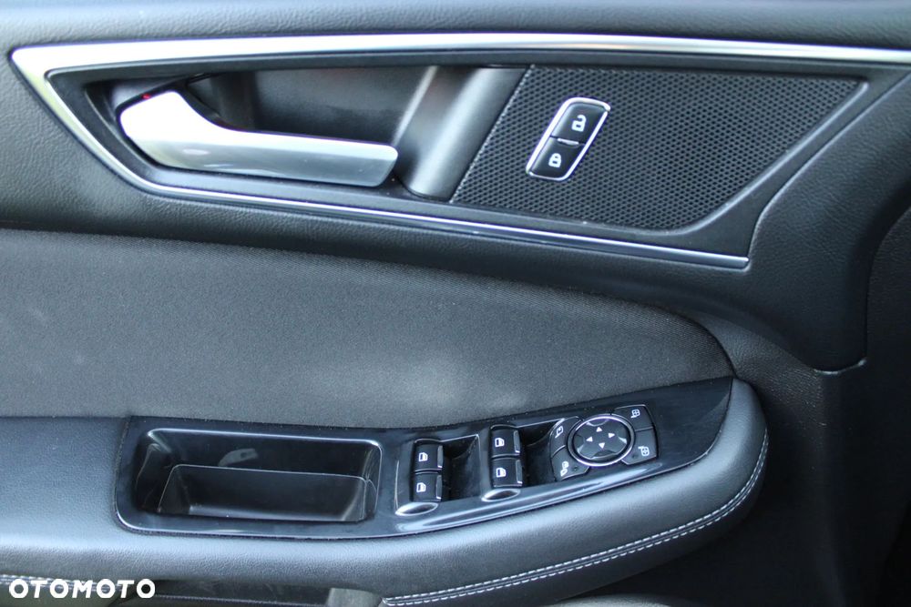 Ford S-Max 2.0 TDCi Titanium - 3