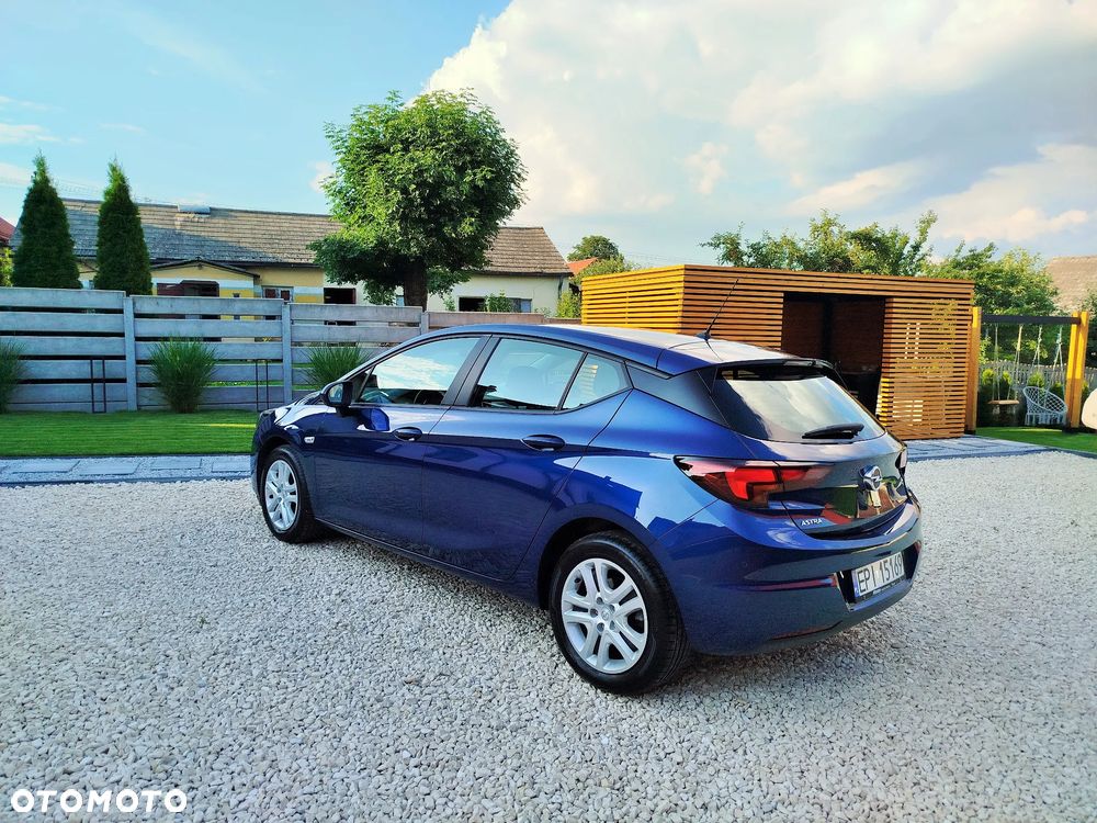 Opel Astra 1.2 Turbo - 2