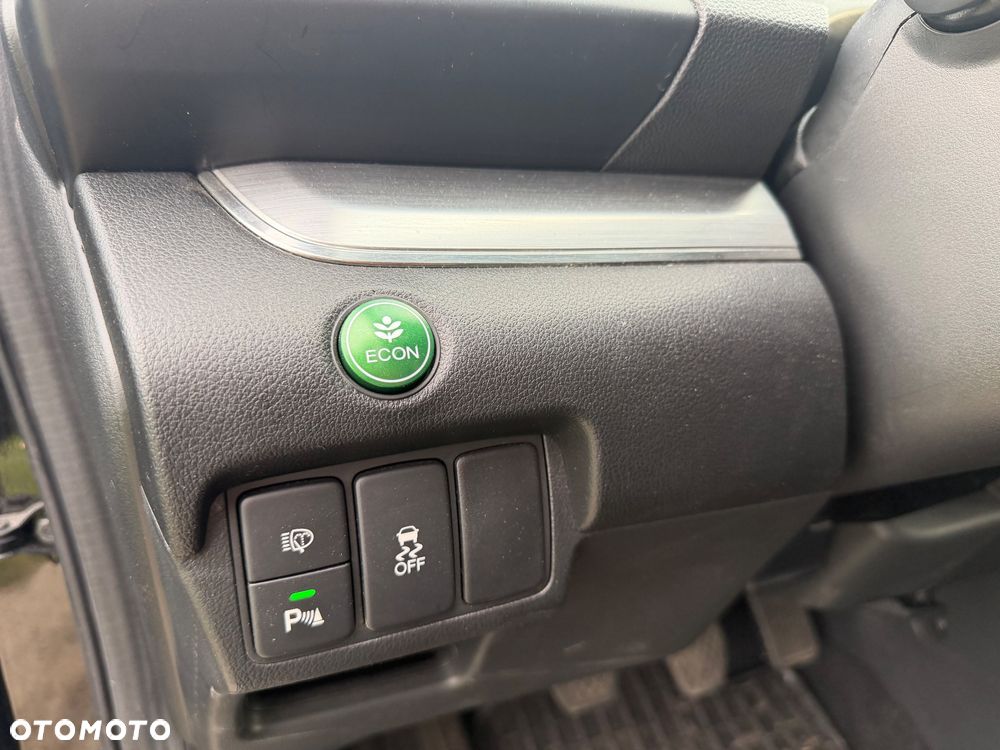 Honda CR-V - 13