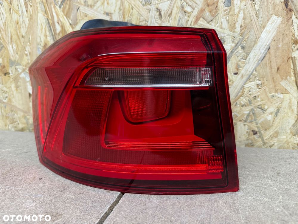 LAMPA TYŁ LEWA W BŁOTNIK VOLKSWAGEN GOLF SPORTSVAN 510. 510945095R - 10