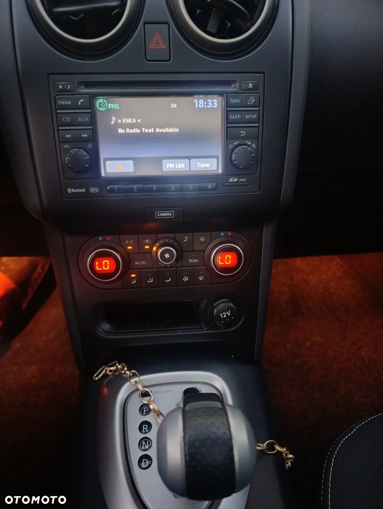 Nissan Qashqai 2.0 dCi 4 x 4 DPF tekna - 13