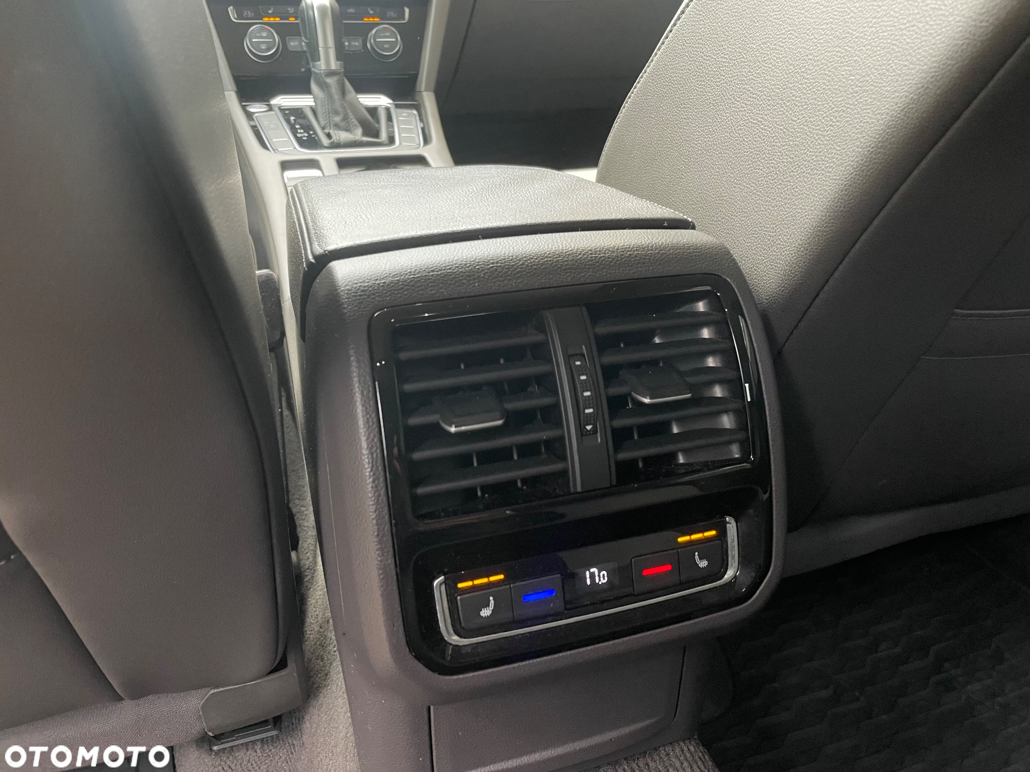 Volkswagen Arteon 2.0 TDI SCR Elegance DSG - 26