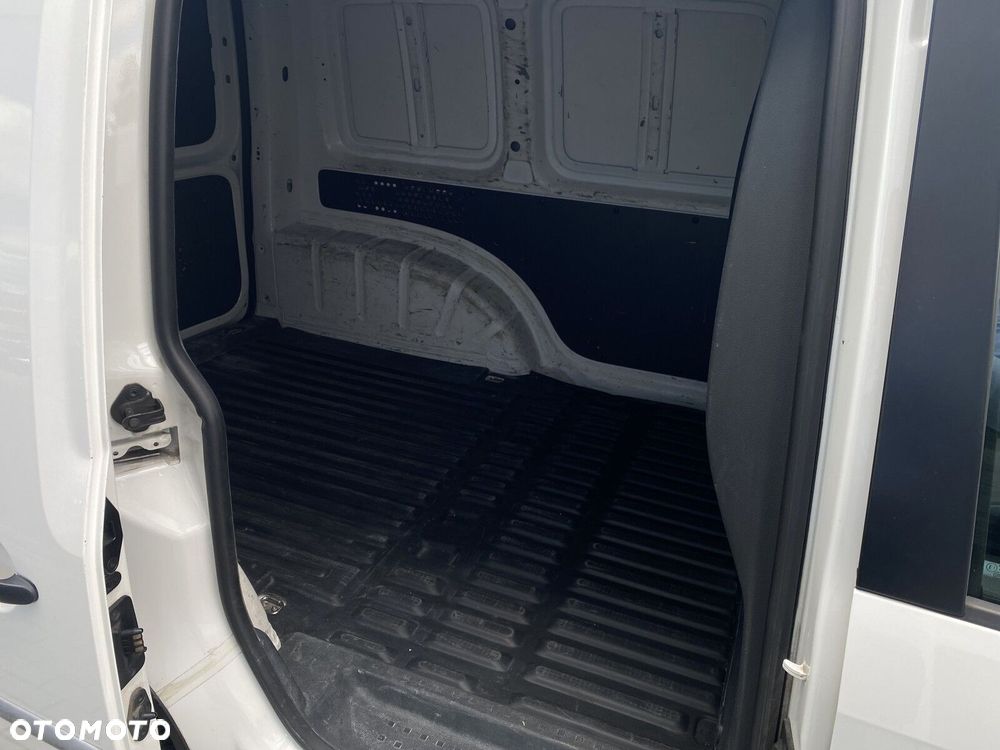 Volkswagen Caddy Furgon - 21