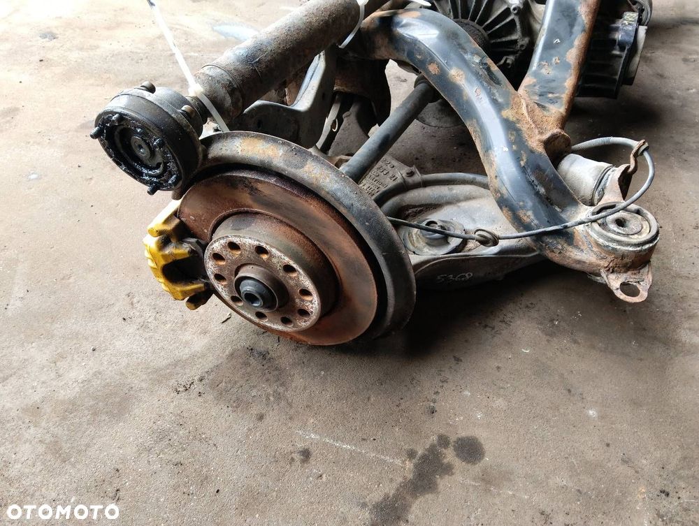 KOMPLETNE ZAWIESZENIE BELKA SANKI TYŁ QUATTRO DYFER WAŁ AUDI A4 B6 2.5 TDI - 8