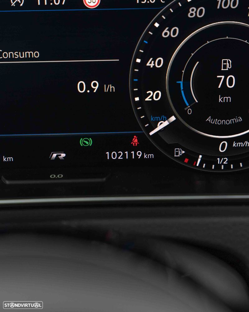 VW Golf 2.0 TSi R DSG - 26